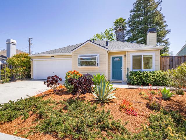 1331 Leila Court, Santa Cruz CA: https://media.crmls.org/mediaz/74a8e078-6023-4305-af8e-899f88317944.jpg