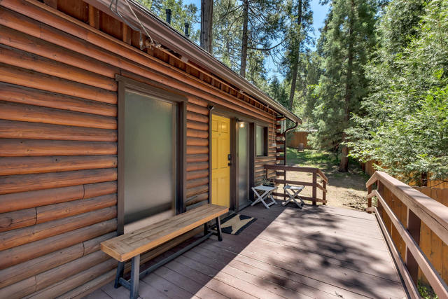 54385 S S. Circle Drive, Idyllwild CA: https://media.crmls.org/mediaz/74a98eba-baef-4ce7-9f96-4e12fdcb26e7.jpg