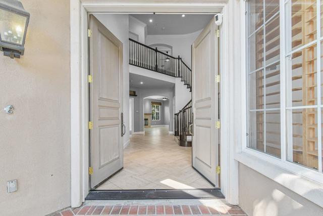 Detail Gallery Image 5 of 72 For 3156 Willow Creek Pl, Escondido,  CA 92027 - 5 Beds | 4 Baths