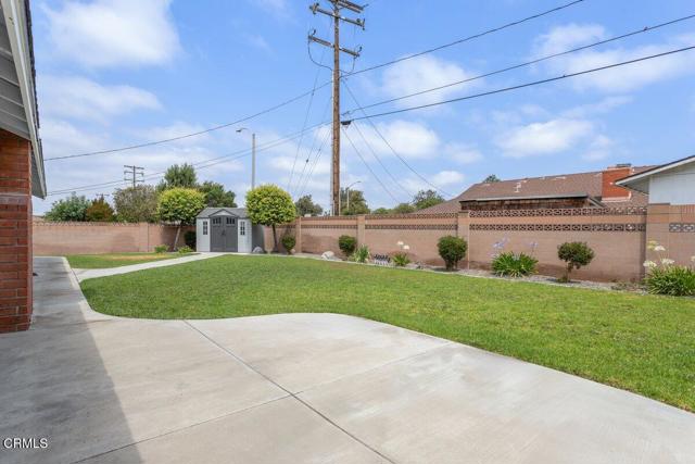 2505 E Lizbeth Avenue, Anaheim CA: https://media.crmls.org/mediaz/74ad1339-2b97-49d2-9b52-99ae844a04f8.jpg