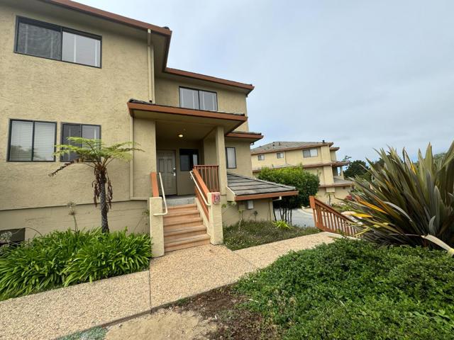 522 Seascape Resort Drive, Aptos CA: https://media.crmls.org/mediaz/74ad6b28-19b4-4b61-864f-f75808b34796.jpg