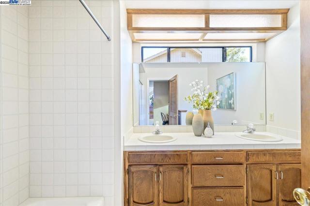 1769 Old Tower Rd, Livermore CA: https://media.crmls.org/mediaz/74ade66e-872e-4193-bc79-2bd82da4d811.jpg