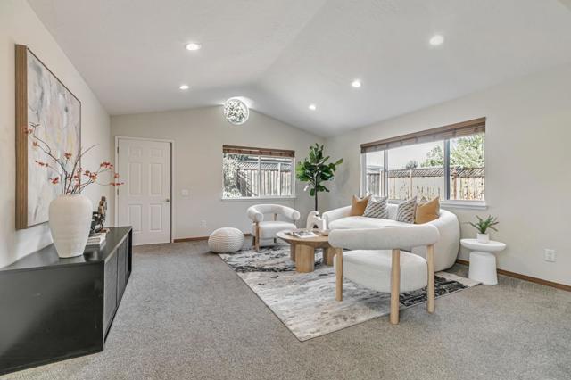 7370 Pegasus Way, San Jose CA: https://media.crmls.org/mediaz/74ae64f1-d44a-4ec9-81a1-6d181124ba83.jpg