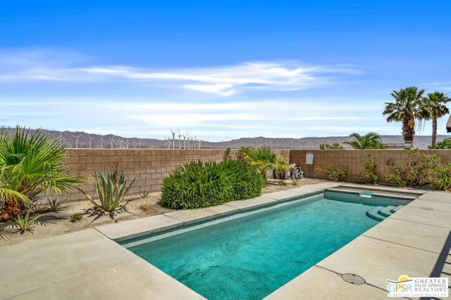 1238 Vista Sol, Palm Springs CA: https://media.crmls.org/mediaz/74af3b92-5114-476a-b78f-f78d69c4668e.jpg