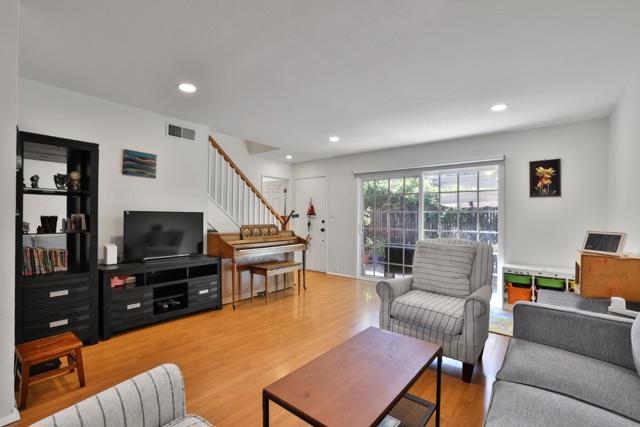42955 Corte Verde, Fremont CA: https://media.crmls.org/mediaz/74b036b7-4a56-43b7-ab2e-63f819ec6de8.jpg