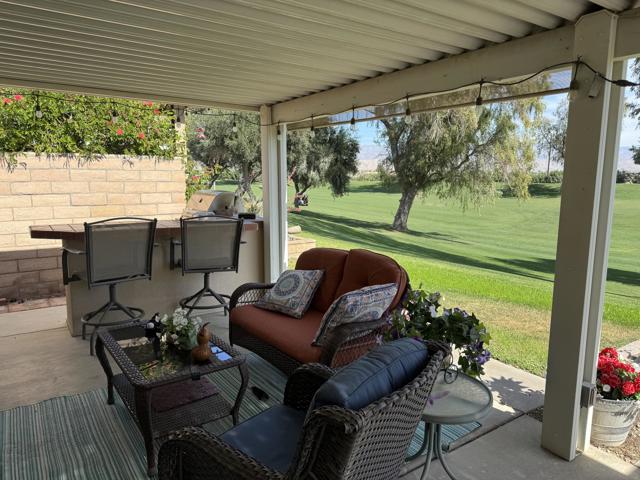 35610 Mexico Way, Thousand Palms CA: https://media.crmls.org/mediaz/74b0da76-d702-4850-b2dd-0d940f948521.jpg