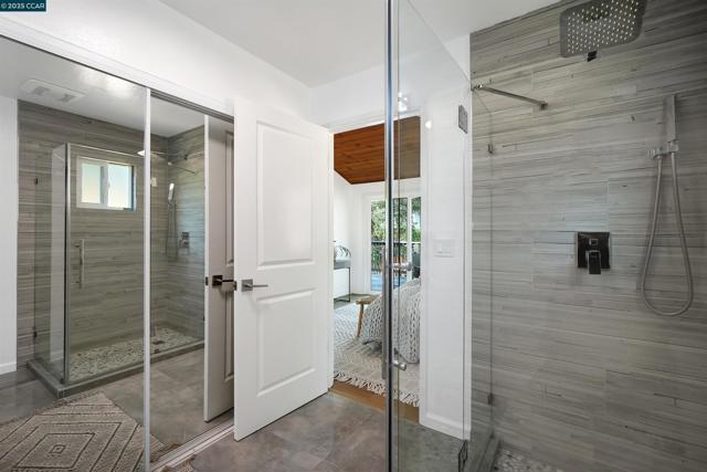 307 Ash, El Sobrante CA: https://media.crmls.org/mediaz/74b1561f-eebe-4e94-9db4-e49571096d63.jpg