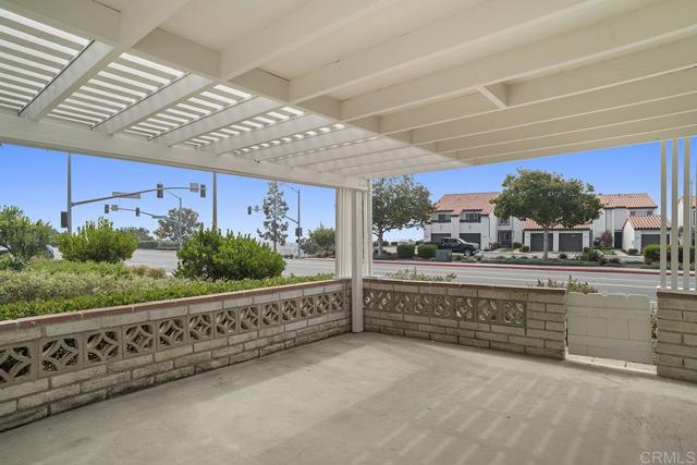 Image 4 of 32 For 921 Fuchsia Lane