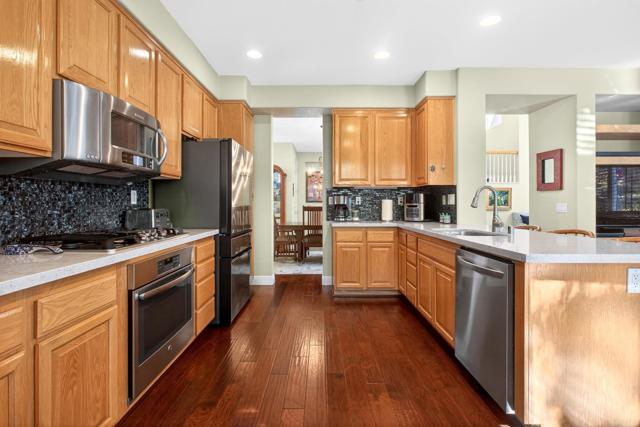 Detail Gallery Image 26 of 62 For 5531 Foxtail Loop, Carlsbad,  CA 92010 - 3 Beds | 2/1 Baths