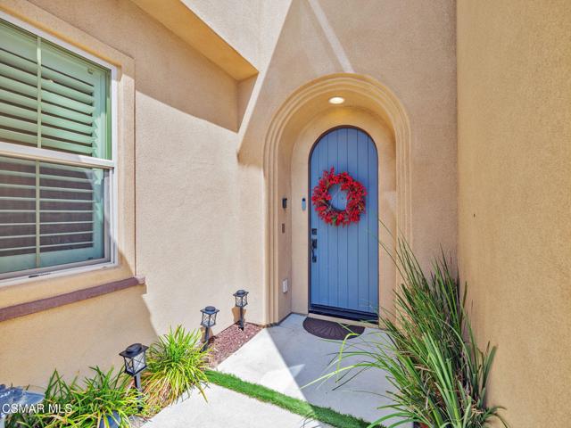 27636 Camellia Drive, Saugus CA: https://media.crmls.org/mediaz/74b2d5ee-c9f4-4d55-8de7-d369140c96ab.jpg