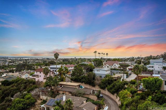 Detail Gallery Image 34 of 61 For 2393 La Marque Street, –,  CA 92109 - 3 Beds | 2/1 Baths