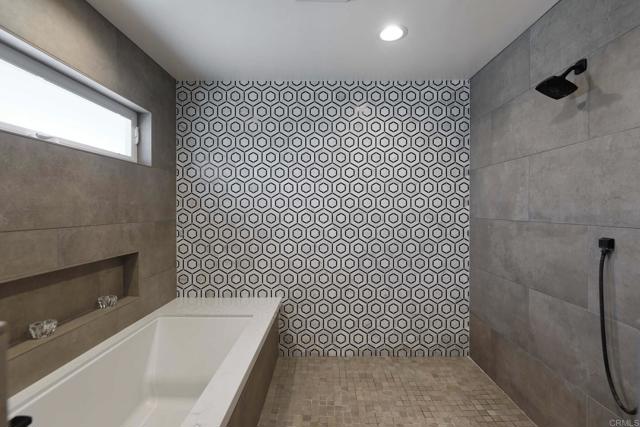 7068 Estrella De Mar, Carlsbad CA: https://media.crmls.org/mediaz/74b31d84-c99b-4805-ba3f-d59f6d30269f.jpg