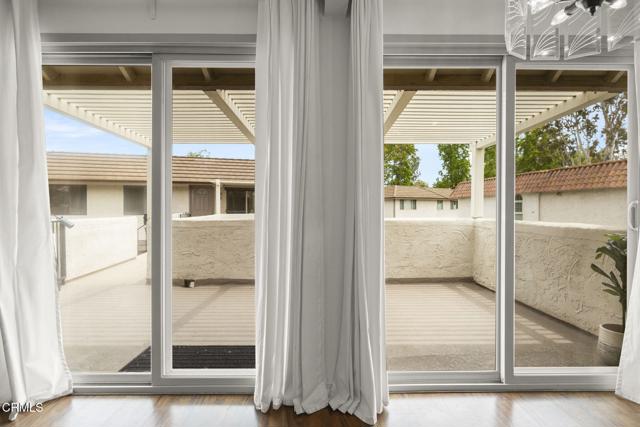 1223 Landsburn Circle, Westlake Village CA: https://media.crmls.org/mediaz/74b3bda2-b9c4-4bbc-aa4d-d2d23ae0154f.jpg