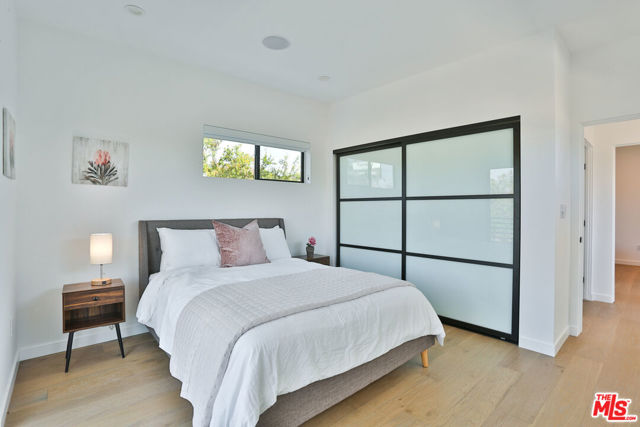 1622 S Mansfield Avenue, Los Angeles CA: https://media.crmls.org/mediaz/74b3f22a-ab78-4e28-8789-10986b72a17e.jpg