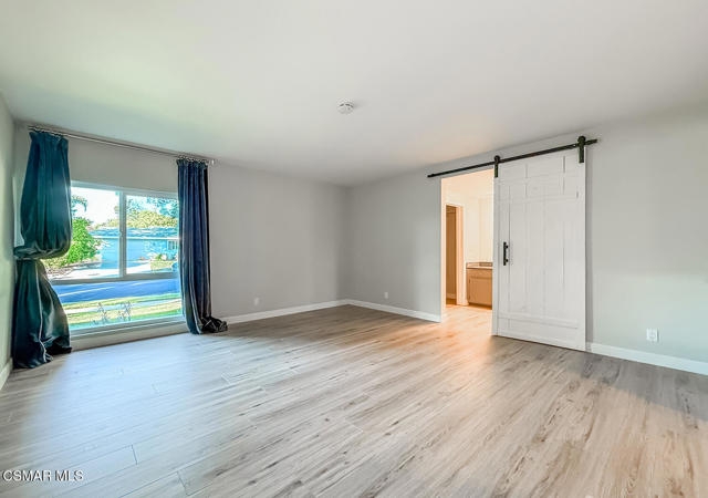 1251 Buckingham Drive, Thousand Oaks CA: https://media.crmls.org/mediaz/74b44ea9-c3cc-4a1b-924b-06a77e32fdff.jpg