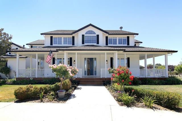475 Torrano Court, Hollister CA: https://media.crmls.org/mediaz/74b4cfee-eca7-4f55-91e8-aa9baec1c56a.jpg
