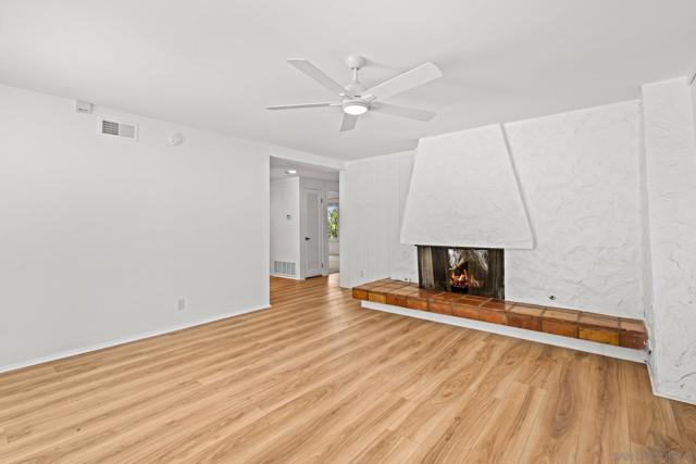 1640 El Paso Real, La Jolla CA: https://media.crmls.org/mediaz/74b5156a-2c99-4d41-b98b-8dde0e5dfb5f.jpg