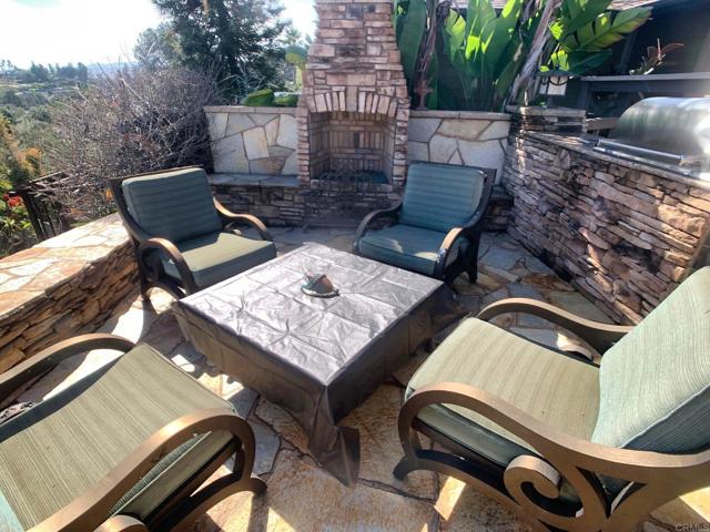 Detail Gallery Image 28 of 34 For 998 Bernita Rd, El Cajon,  CA 92020 - 3 Beds | 3 Baths
