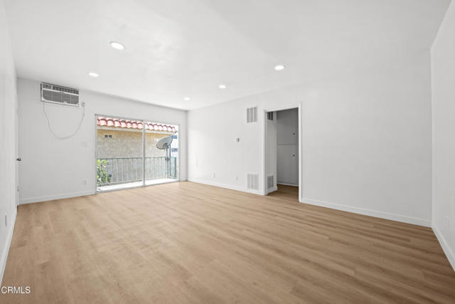 Detail Gallery Image 7 of 25 For 121 S Chester Ave #12,  Pasadena,  CA 91106 - 1 Beds | 1 Baths