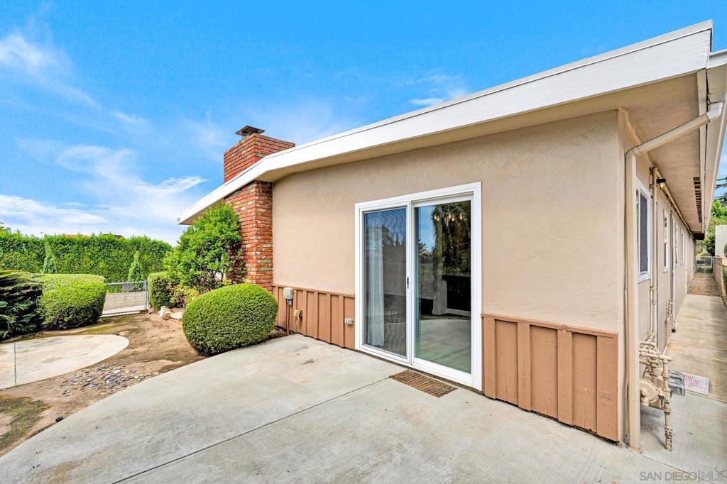 328 9th St - photo 4