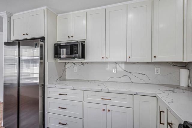 4 Brigantine Lane, Redwood City CA: https://media.crmls.org/mediaz/74b7b2af-55bf-400b-88a8-2703c7887aa3.jpg
