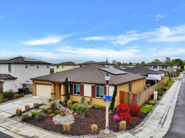 701 Pahl Court, Lincoln CA: https://media.crmls.org/mediaz/74b81db9-edfa-404d-9604-f1b69614726e.jpg