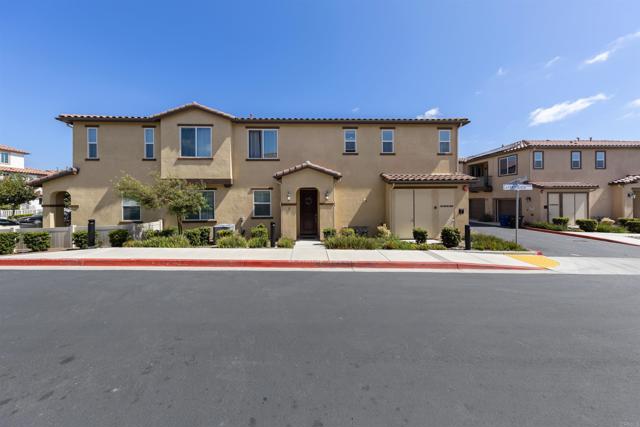 Detail Gallery Image 1 of 11 For 1712 Santa Christina Ave #1,  Chula Vista,  CA 91913 - 2 Beds | 2 Baths