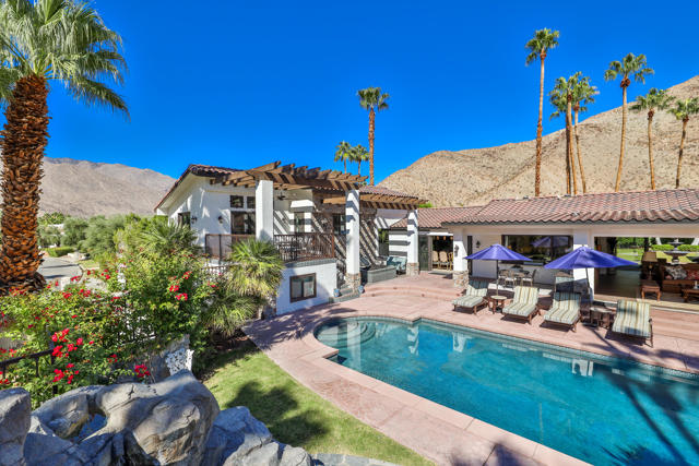 3330 Andreas Hills Drive, Palm Springs CA: https://media.crmls.org/mediaz/74b91cab-4f15-489c-bb08-f1a1def36734.jpg