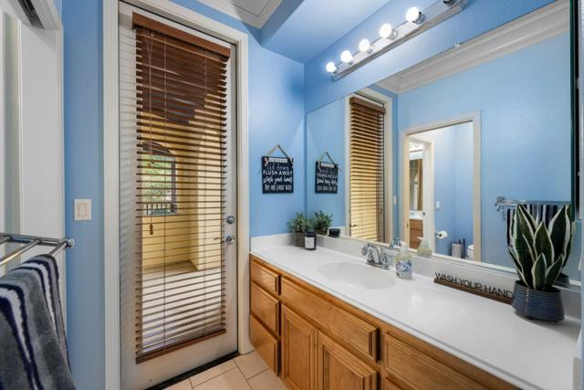 2555 Muirfield Way, Gilroy CA: https://media.crmls.org/mediaz/74b99f55-9deb-48cc-b0eb-0ac98808e27f.jpg