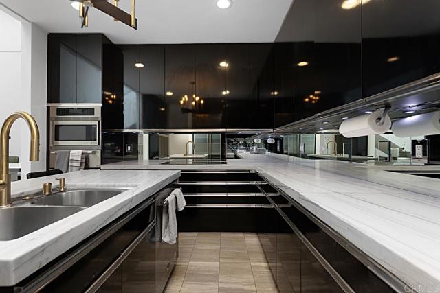 Detail Gallery Image 15 of 47 For 7429 via De Fortuna, Carlsbad,  CA 92009 - 3 Beds | 3 Baths