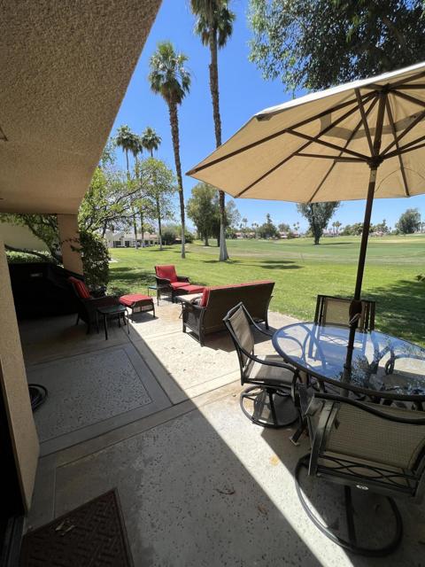 26 Mission Court, Rancho Mirage CA: https://media.crmls.org/mediaz/74ba3f8c-389a-4062-bf38-2a4bcea6563c.jpg