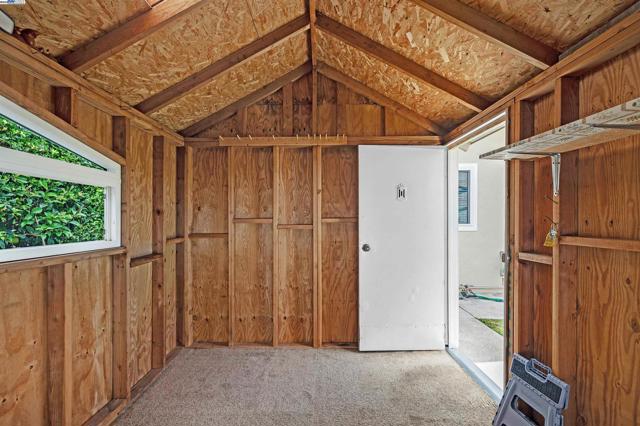 4601 Hampshire Way, Fremont CA: https://media.crmls.org/mediaz/74baa9e1-33a4-4c6d-a09d-2a9e1df3667a.jpg