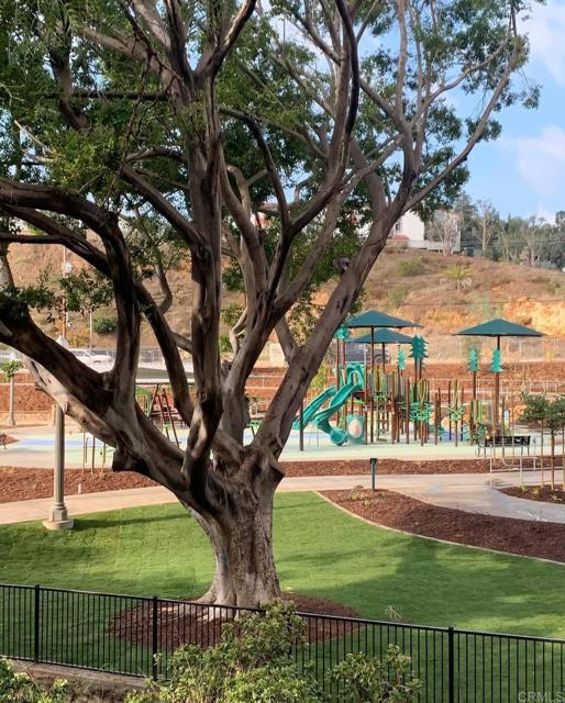 4818 4832 1/2 Palm Avenue, La Mesa CA: https://media.crmls.org/mediaz/74bab712-e79f-4c9d-afea-40c11a170180.jpg