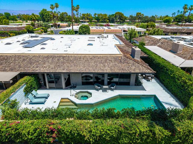 88 Princeton Drive, Rancho Mirage CA: https://media.crmls.org/mediaz/74bac966-624b-4d95-8608-3f4644a353d8.jpg