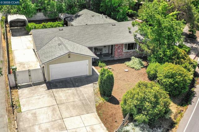 280 Sierra Dr, Walnut Creek CA: https://media.crmls.org/mediaz/74bb83be-c170-4c0f-8e74-7781f77ccd05.jpg