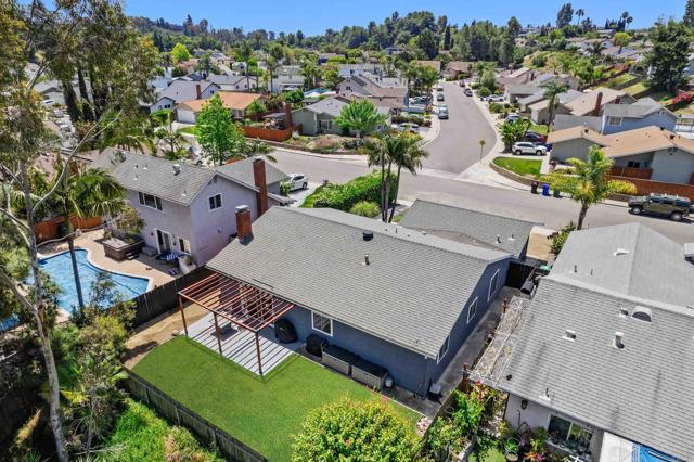 15576 Paseo Ajanta, San Diego CA: https://media.crmls.org/mediaz/74bbe070-74a7-49d1-89d9-13b51badf584.jpg