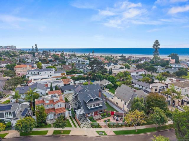 1027 G Ave, Coronado CA: https://media.crmls.org/mediaz/74bc451c-ed34-4be8-b76f-d7fd789068ad.jpg