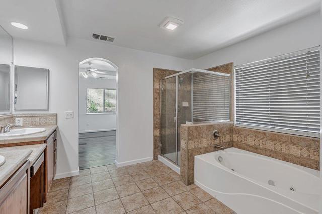 1619 Tumbleweed Way, Los Banos CA: https://media.crmls.org/mediaz/74bd59d8-f135-43c2-aeb1-978831e110c3.jpg