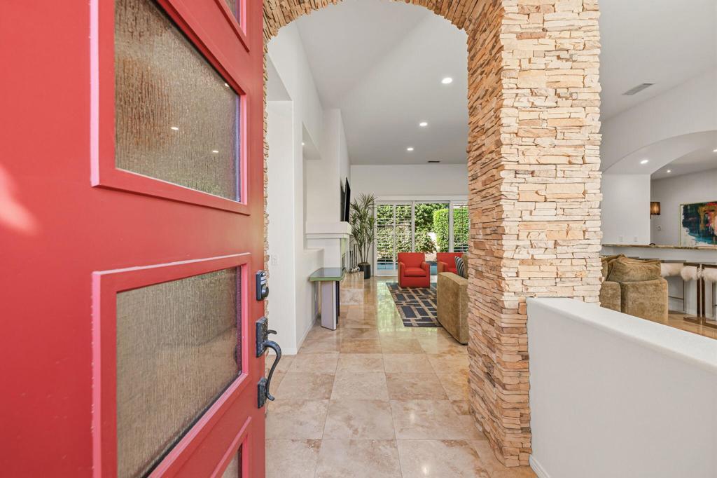 MLS #219138503DA image #3