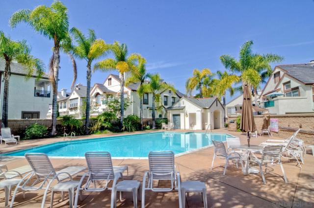 11898 Cypress Canyon Rd, San Diego CA: https://media.crmls.org/mediaz/74c138e1-0496-4281-832c-49006bc25060.jpg