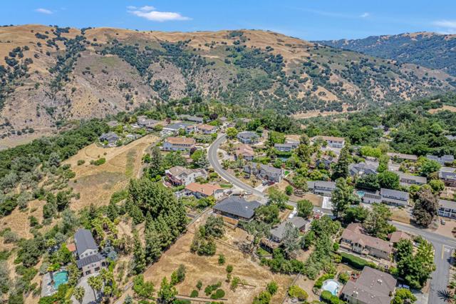 15860 Jackson Oaks Drive, Morgan Hill CA: https://media.crmls.org/mediaz/74c1c15c-32fe-4b26-aa22-7cdf3c8fa34a.jpg