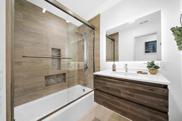 74277 Myrsine Avenue, Palm Desert CA: https://media.crmls.org/mediaz/74c26026-6a7b-4bb0-9fbd-e8cd409487a1.jpg
