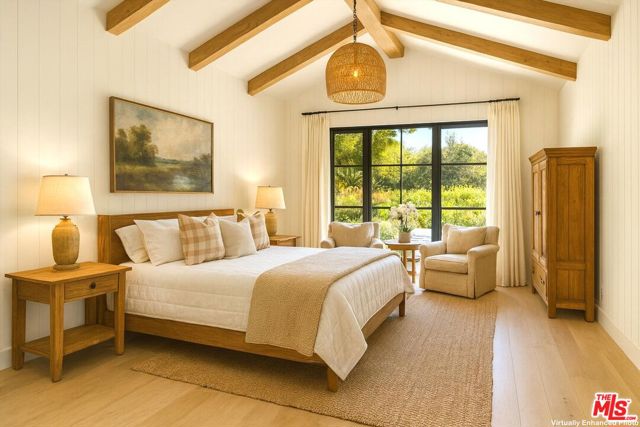 796 Hot Springs Road, Montecito CA: https://media.crmls.org/mediaz/74c338e3-d776-4d67-9c53-593dd4d1bd58.jpg