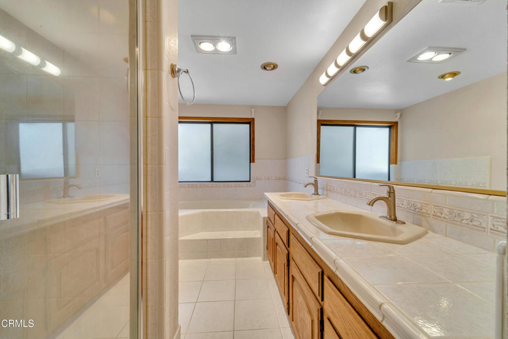 MLS #V1-32377 image #25