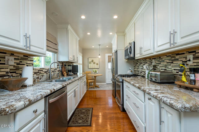 Detail Gallery Image 10 of 34 For 1329 Solita Rd, Pasadena,  CA 91103 - 3 Beds | 2 Baths