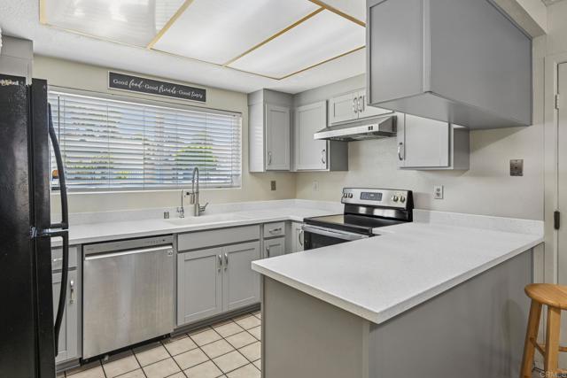 Detail Gallery Image 59 of 74 For 5979 Harps Ct, San Diego,  CA 92114 - – Beds | – Baths
