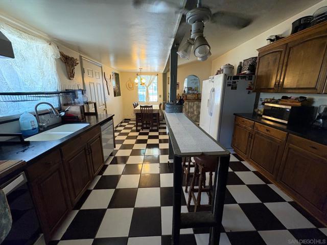 44622 Holtville Ave, Jacumba CA: https://media.crmls.org/mediaz/74c657d8-6cfa-4cb9-b930-5644d51712a0.jpg