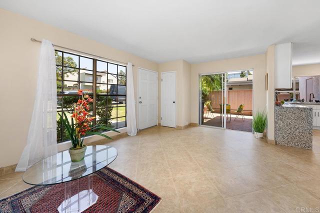 Image 4 of 32 For 9542 Easter Way
