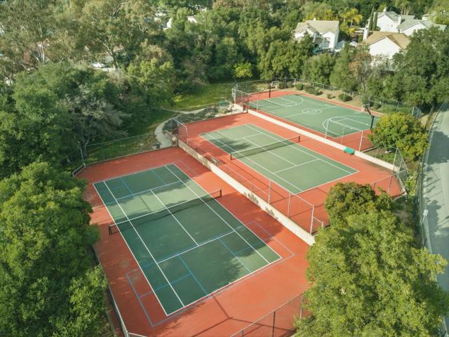 3585 Flint Creek Drive, San Jose CA: https://media.crmls.org/mediaz/74c7194c-a6bc-4057-a9e4-cc54fe823cce.jpg