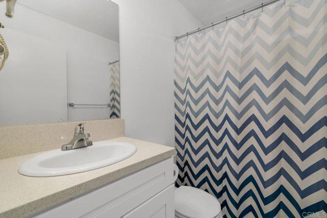 2412 Heatherwood Court, Escondido CA: https://media.crmls.org/mediaz/74c7b963-f0f3-44d7-a9ab-e47e8af43a4b.jpg